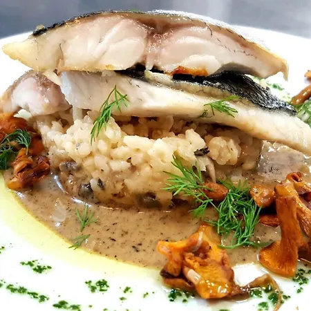 Domaine De La Gare M - Anciennement Logis De La Garenne Bed & Breakfast Mortagne-sur-Gironde