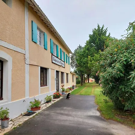 Bed & Breakfast Domaine De La Gare M - Anciennement Logis De La Garenne 3*