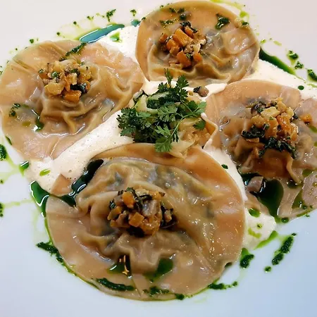 Domaine De La Gare M - Anciennement Logis De La Garenne Bed & Breakfast 3*