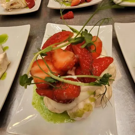 Domaine De La Gare M - Anciennement Logis De La Garenne Bed & Breakfast