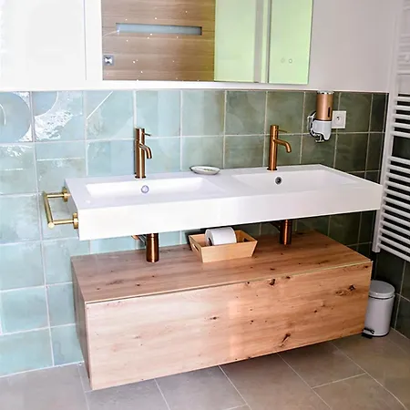 Domaine De La Gare M - Anciennement Logis De La Garenne