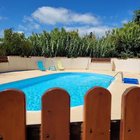 Domaine De La Gare M - Anciennement Logis De La Garenne Bed & Breakfast