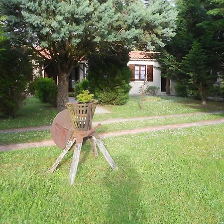 Logis De La Garenne 3*