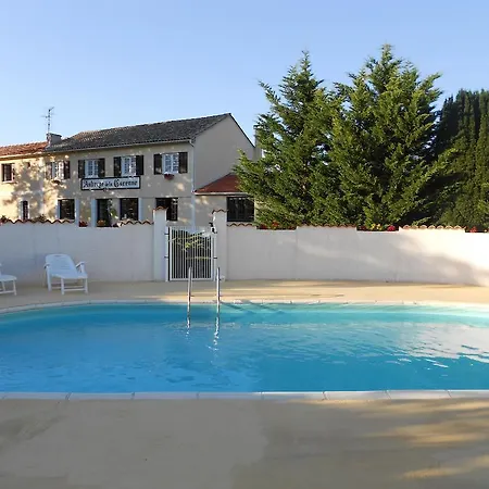 Bed & Breakfast Domaine De La Gare M - Anciennement Logis De La Garenne Mortagne-sur-Gironde